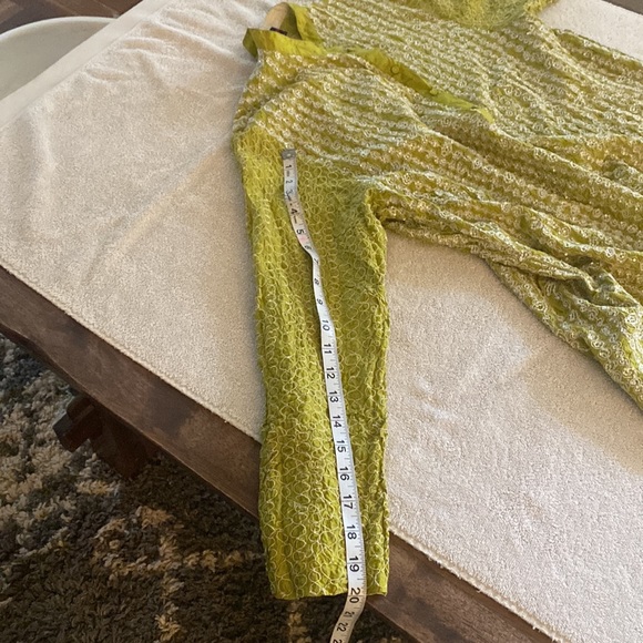 NAMRATA Joshlpura gorgeous high end dress from Barney’s with beautiful sequins - Picture 16 of 16